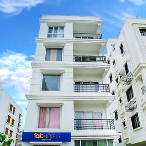 Fabhotel Eleanora - New Town